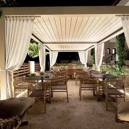 Mpikas Holidays Апарт-отель