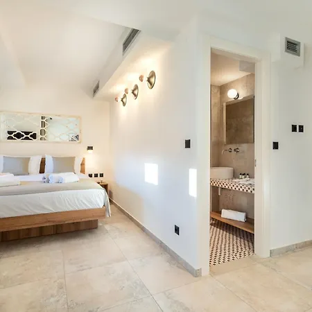 Mpikas Holidays Apartmanhotel 3*