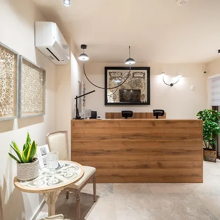 Mpikas Holidays Apartmanhotel 3*