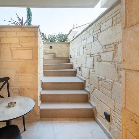 Mpikas Holidays 3* Jeriszósz